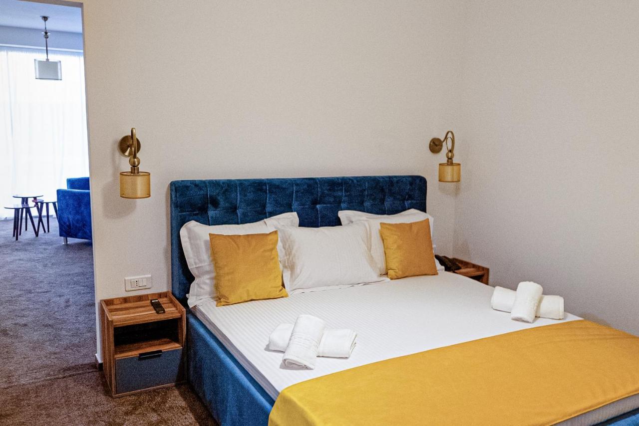 Raay Hotel Braila Luaran gambar